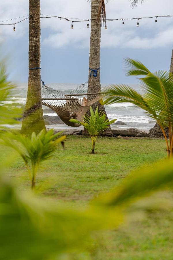 Salvatierra Beachfront Hotel Puerto Coyote Eksteriør billede