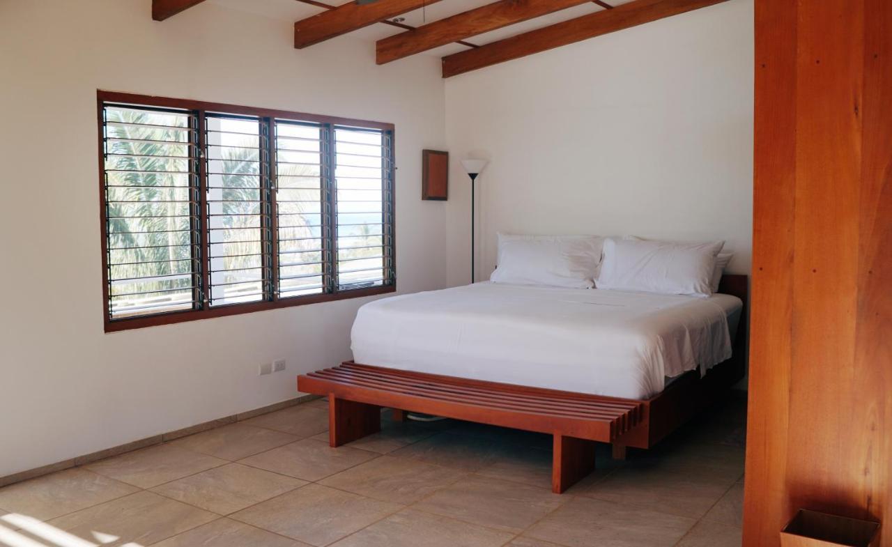 Salvatierra Beachfront Hotel Puerto Coyote Eksteriør billede