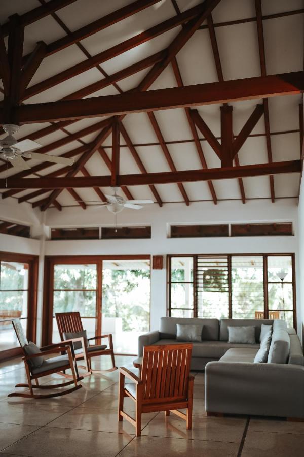 Salvatierra Beachfront Hotel Puerto Coyote Eksteriør billede